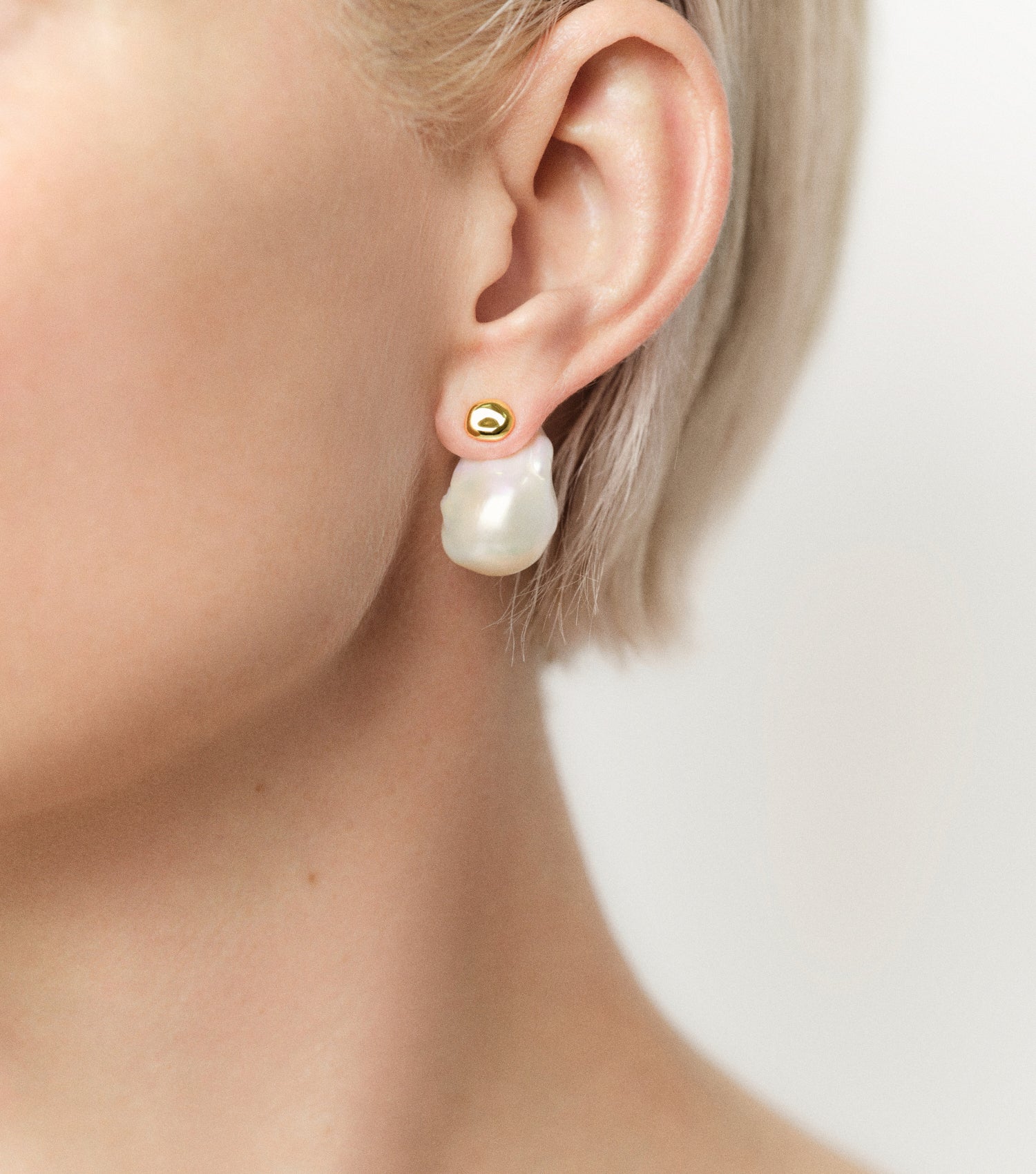 The Pearl Earrings - 18k Gold - Image 7