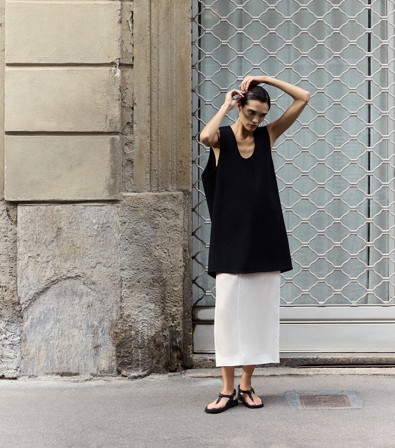 The Sporty Slingback - Black - Image 3